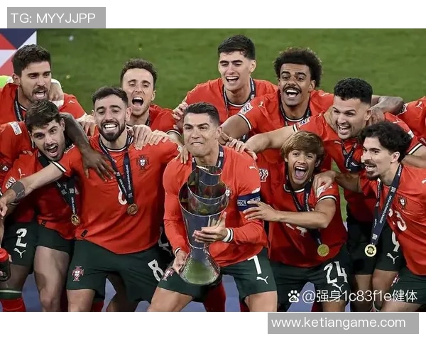 C罗再度破门助力球队胜利展现超级球星风采