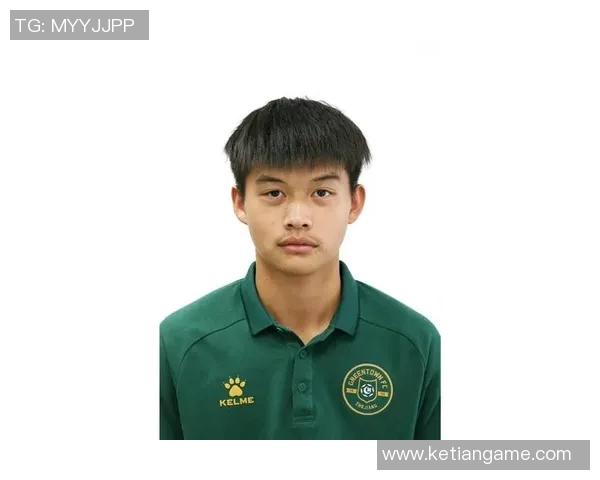 刘浩帆奋勇封堵射门展现出色防守助力球队逆转胜利